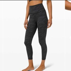 Lululemon wunder under 25” Le Tigre